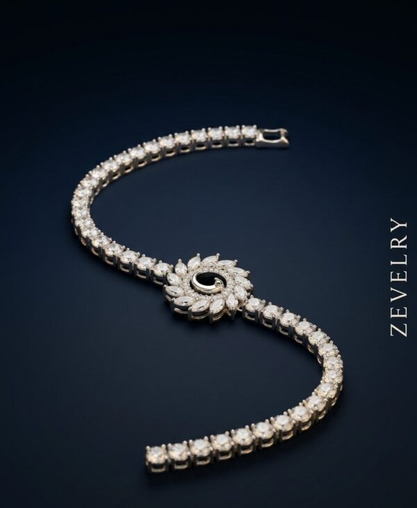 Zevelry seraphina-swan-bracelet S Shaped Zevelry seraphina-swan-bracelet